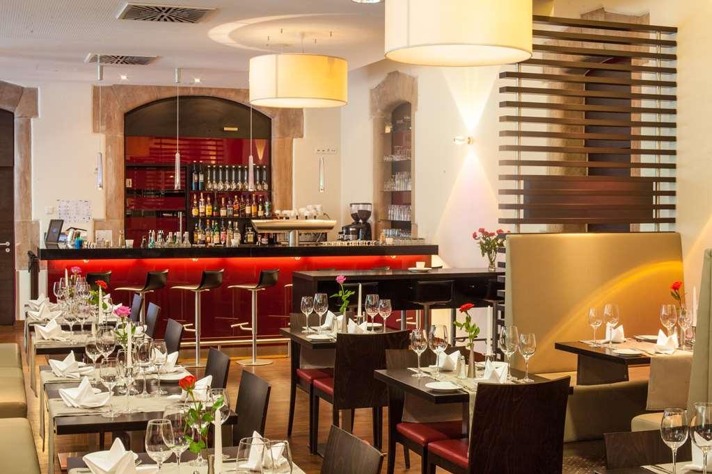 Novina Hotel Tillypark Nürnberg Restoran fotoğraf